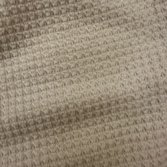 Cream lounge shorts - Picture 3 of 6